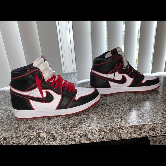 Jordan 1 Bloodline